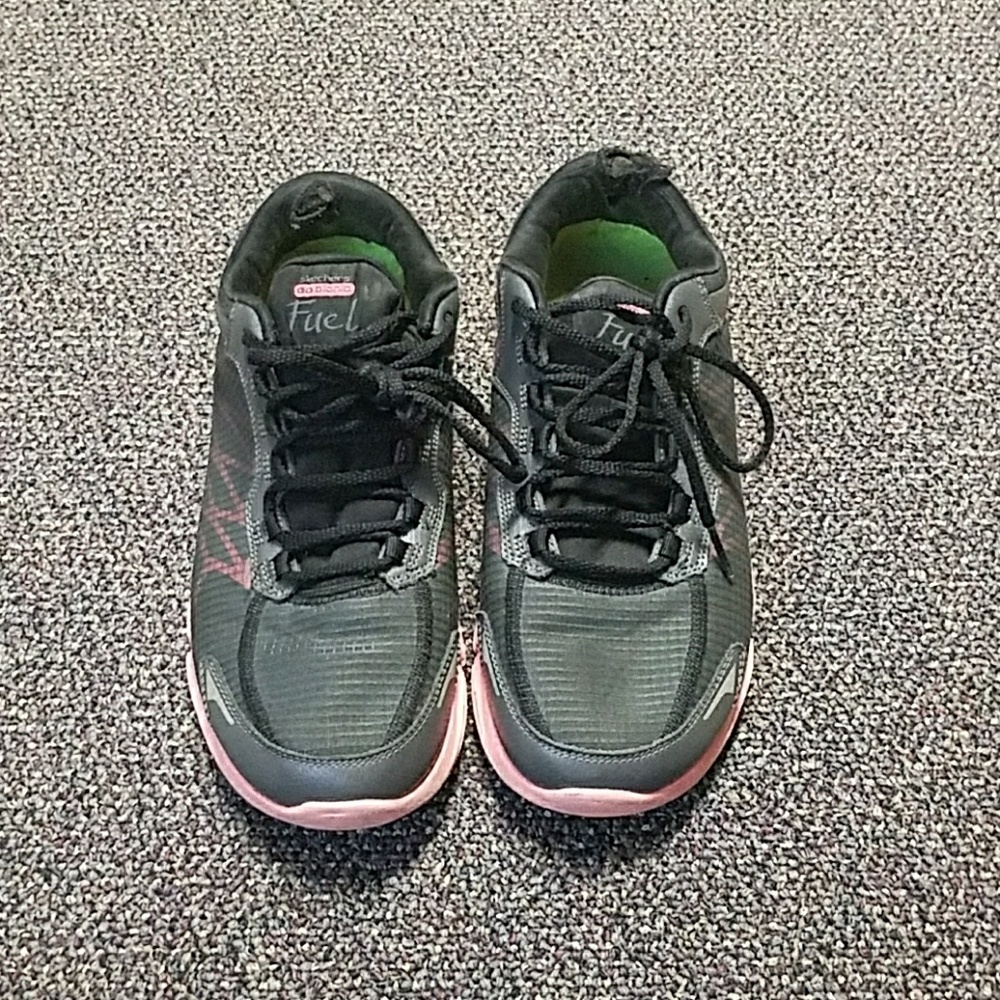 Tennis Shoes